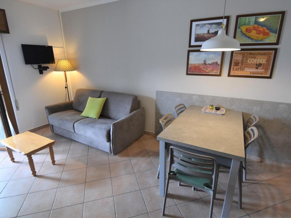 Holiday Home Villa Lackas-1 By Interhome Crone Екстер'єр фото